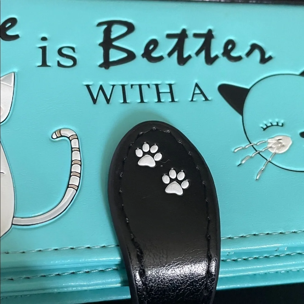 N/A charming cat